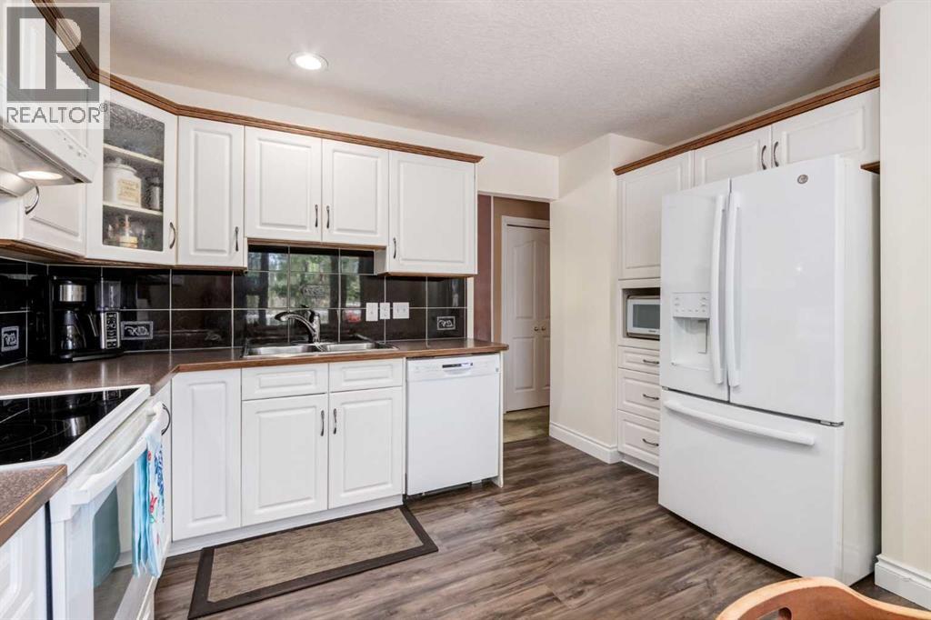 216 Cannington Place SW - 5