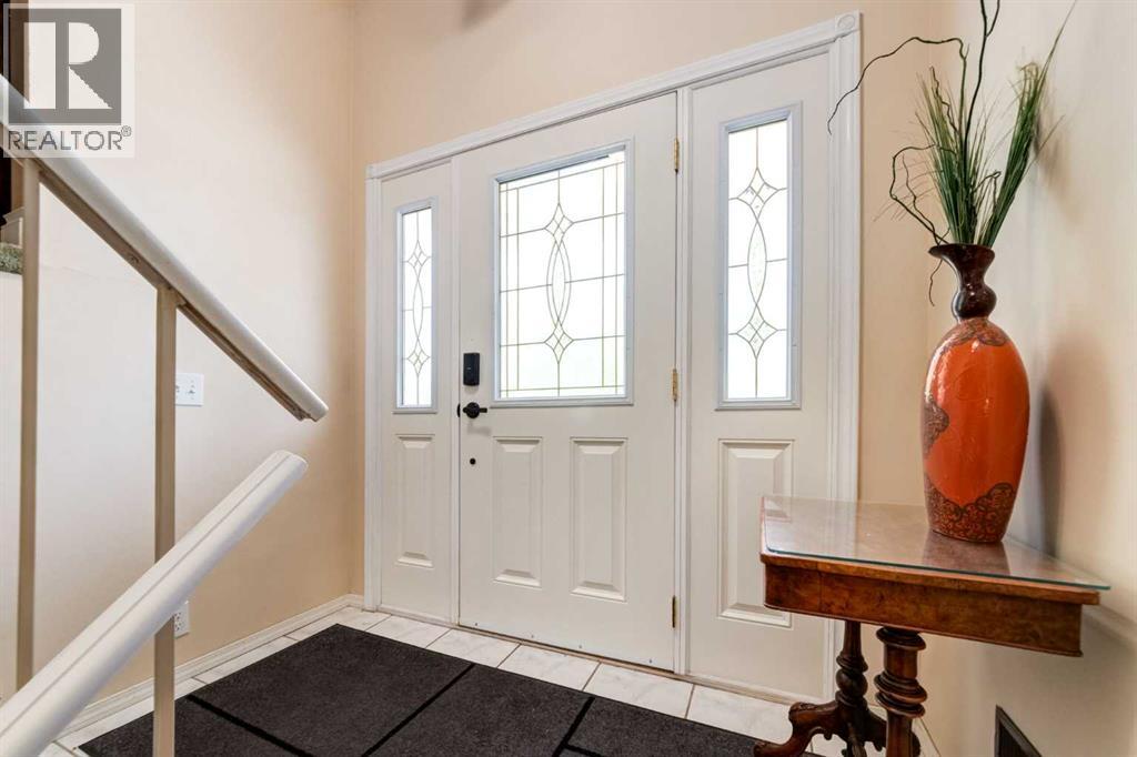 216 Cannington Place SW - 3