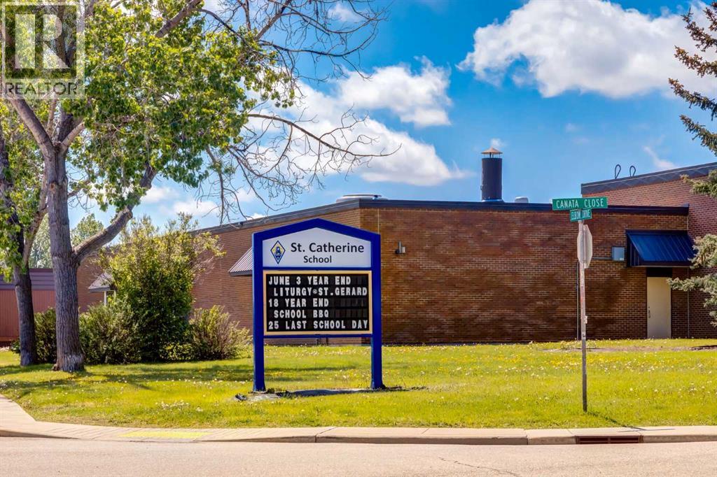 216 Cannington Place SW - 42
