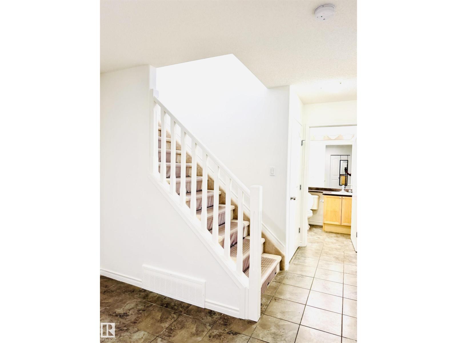 3120 25 AV NW — photo 14