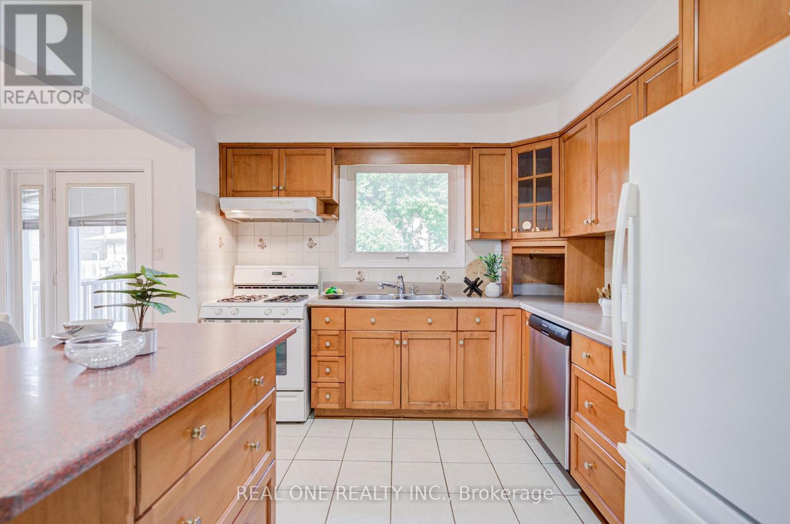232 CLIFTON DOWNS ROAD - 17