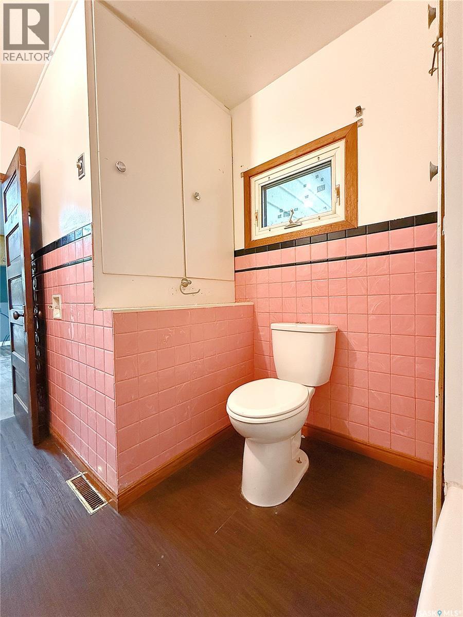 172 4th STREET E - 13
