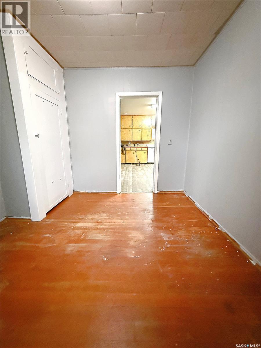 172 4th STREET E - 16