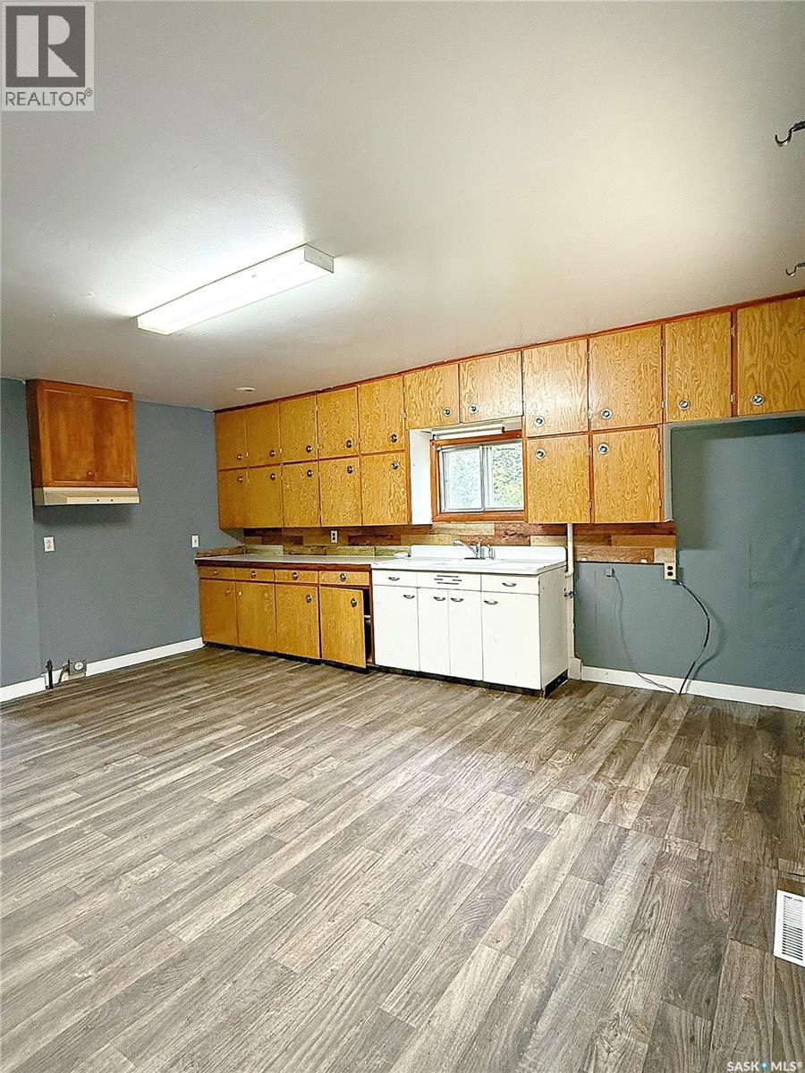 172 4th STREET E - 8