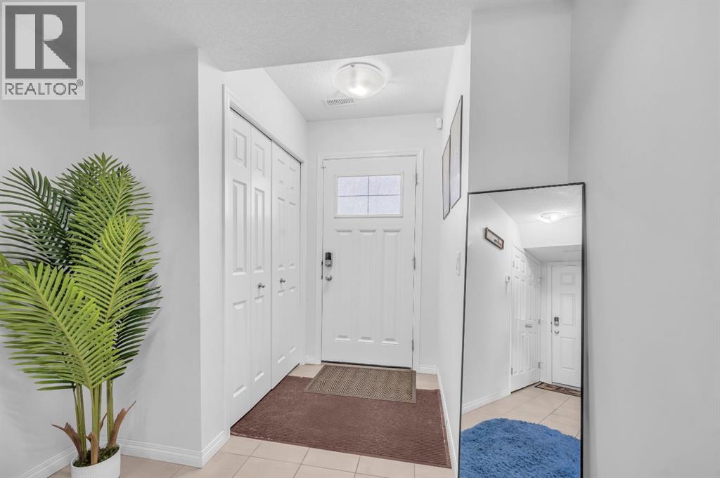 533 Savanna Boulevard NE - 2
