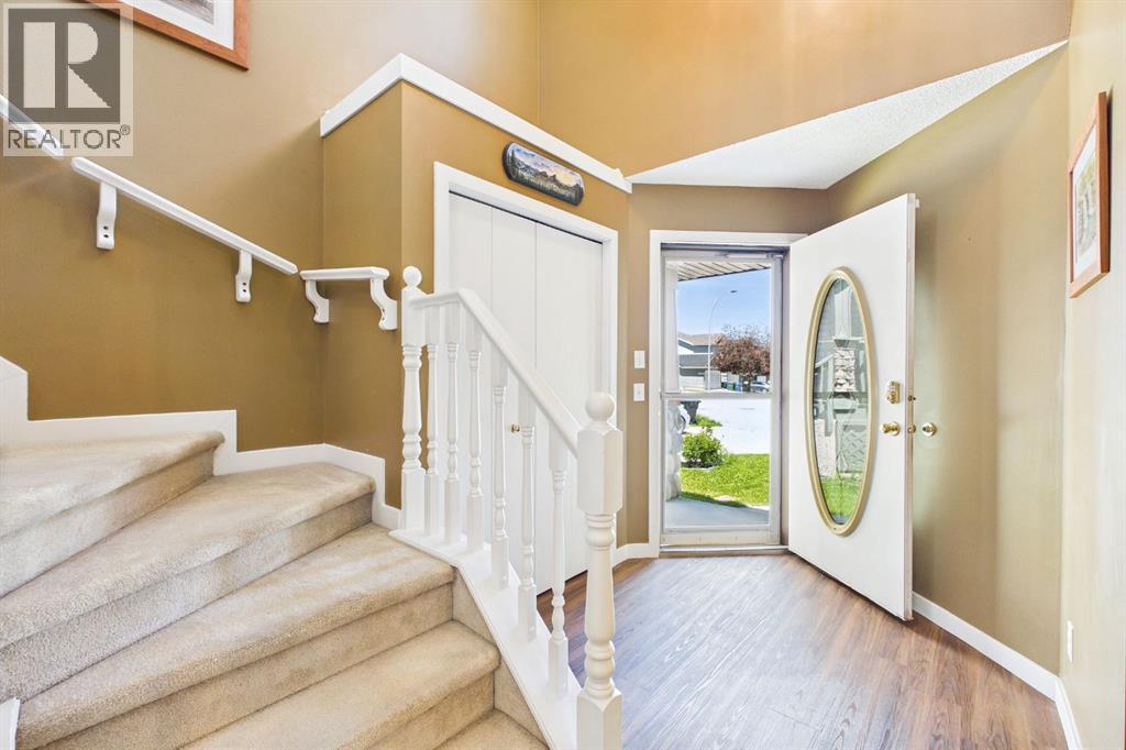 331 Bridlewood Circle SW - 4