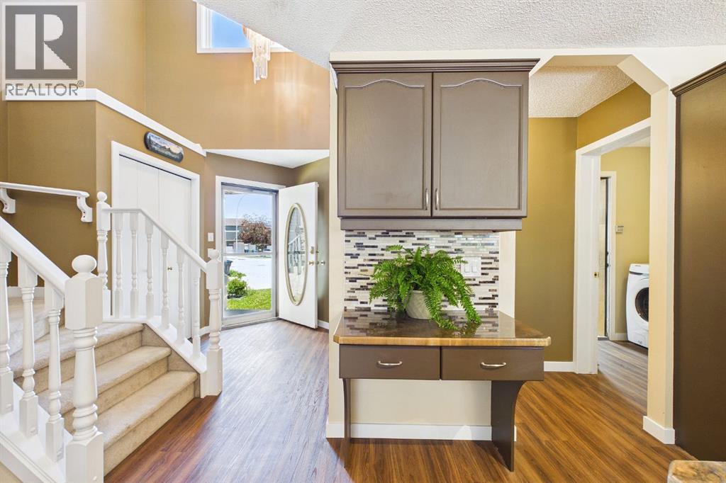 331 Bridlewood Circle SW - 17