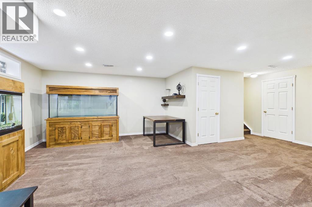 331 Bridlewood Circle SW - 33