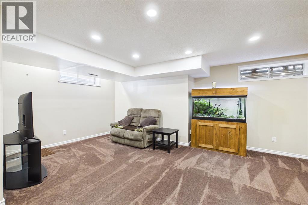 331 Bridlewood Circle SW - 34