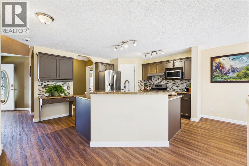331 Bridlewood Circle SW - 13