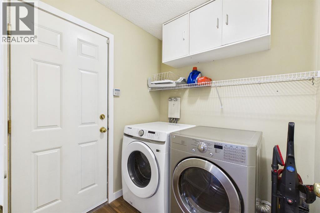 331 Bridlewood Circle SW - 19