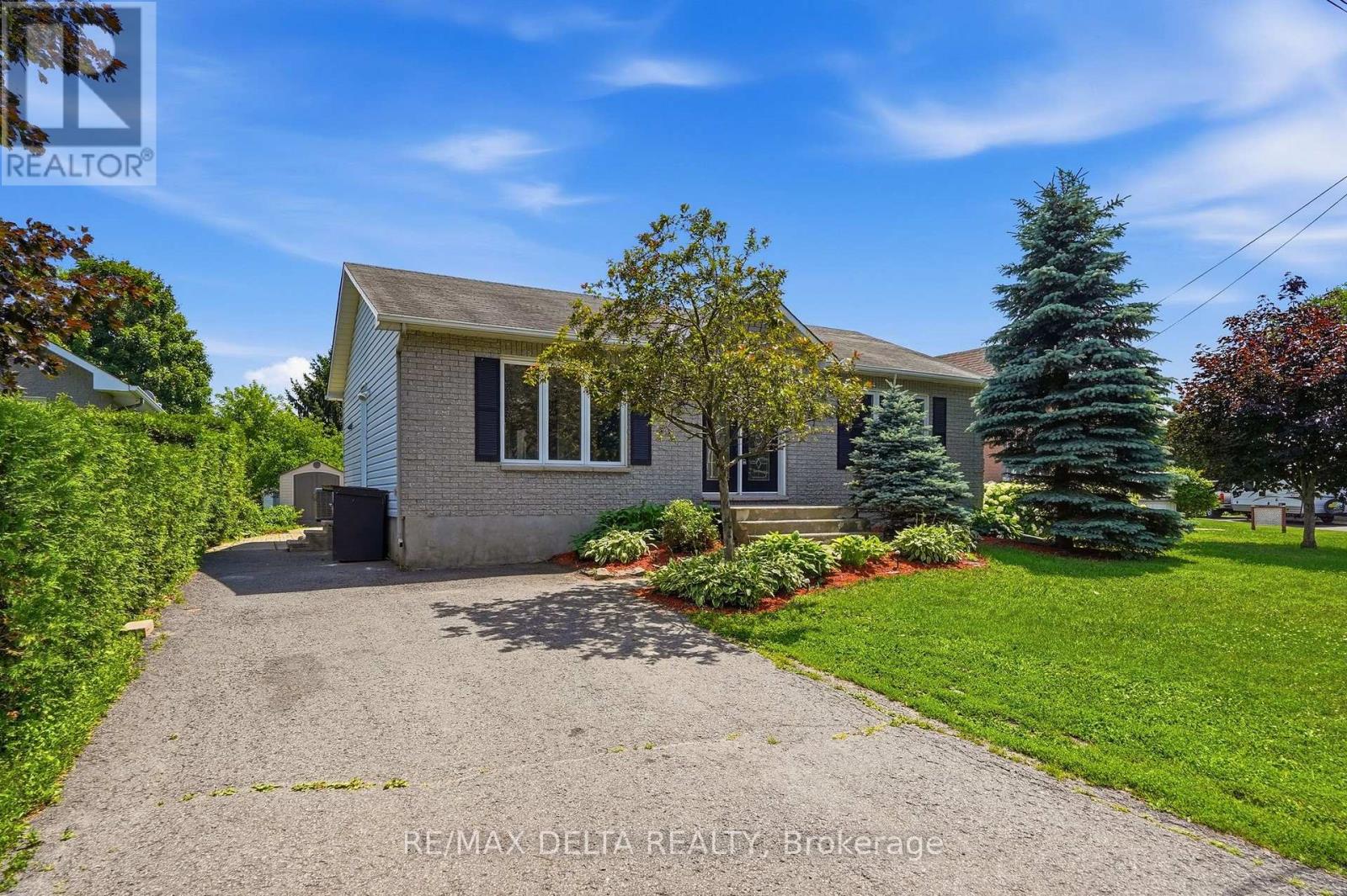 687 STE-MARIE STREET - 1