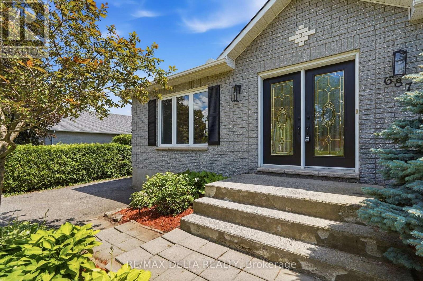 687 STE-MARIE STREET - 3