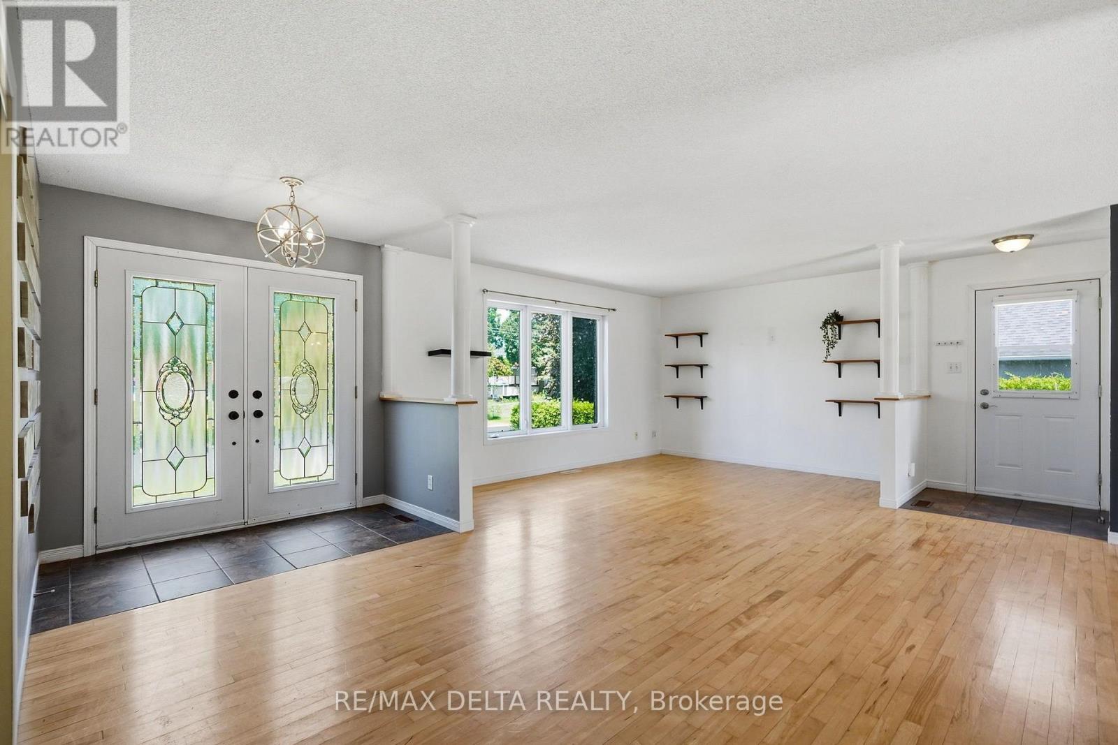 687 STE-MARIE STREET - 4