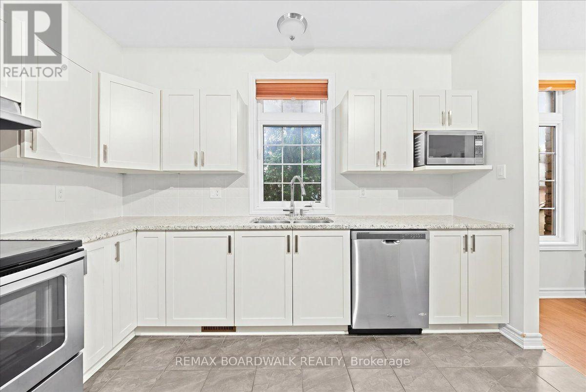 3 Bed, 3 Bath House for Sale in Ottawa – 116 PASSAGEWAY PRIVATE, Ottawa – MLS# X13554518 - Image 9
