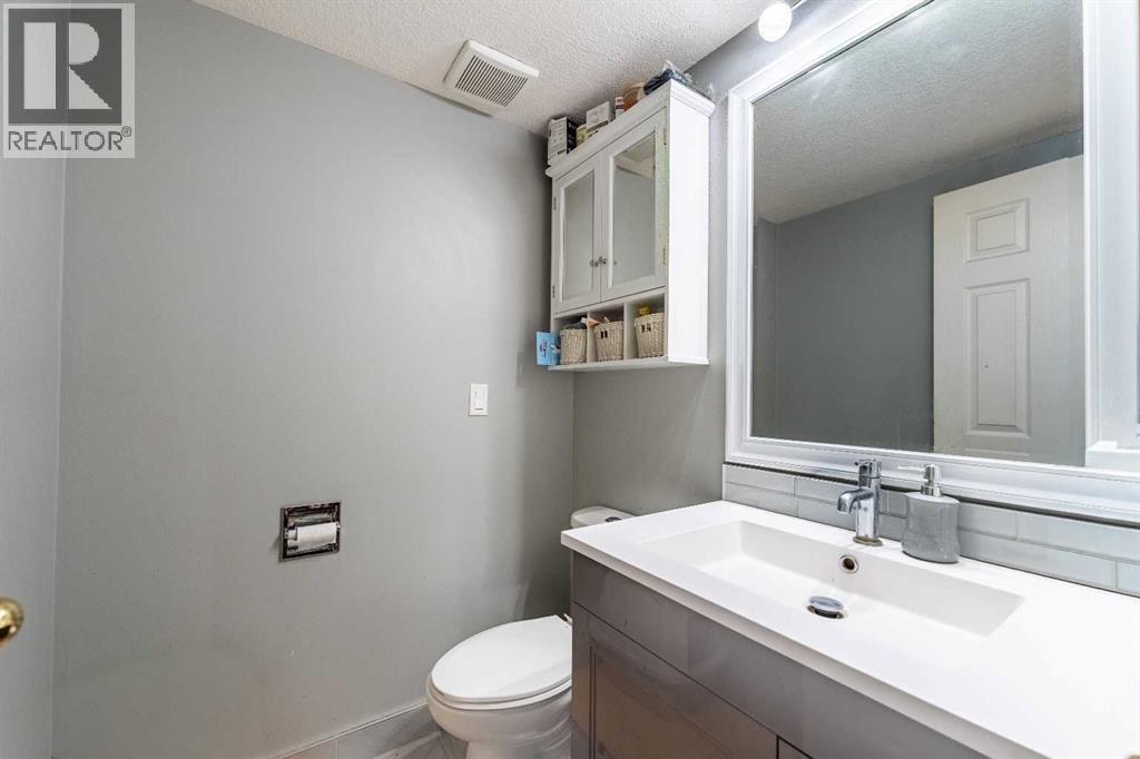 Main Floor Bathroom