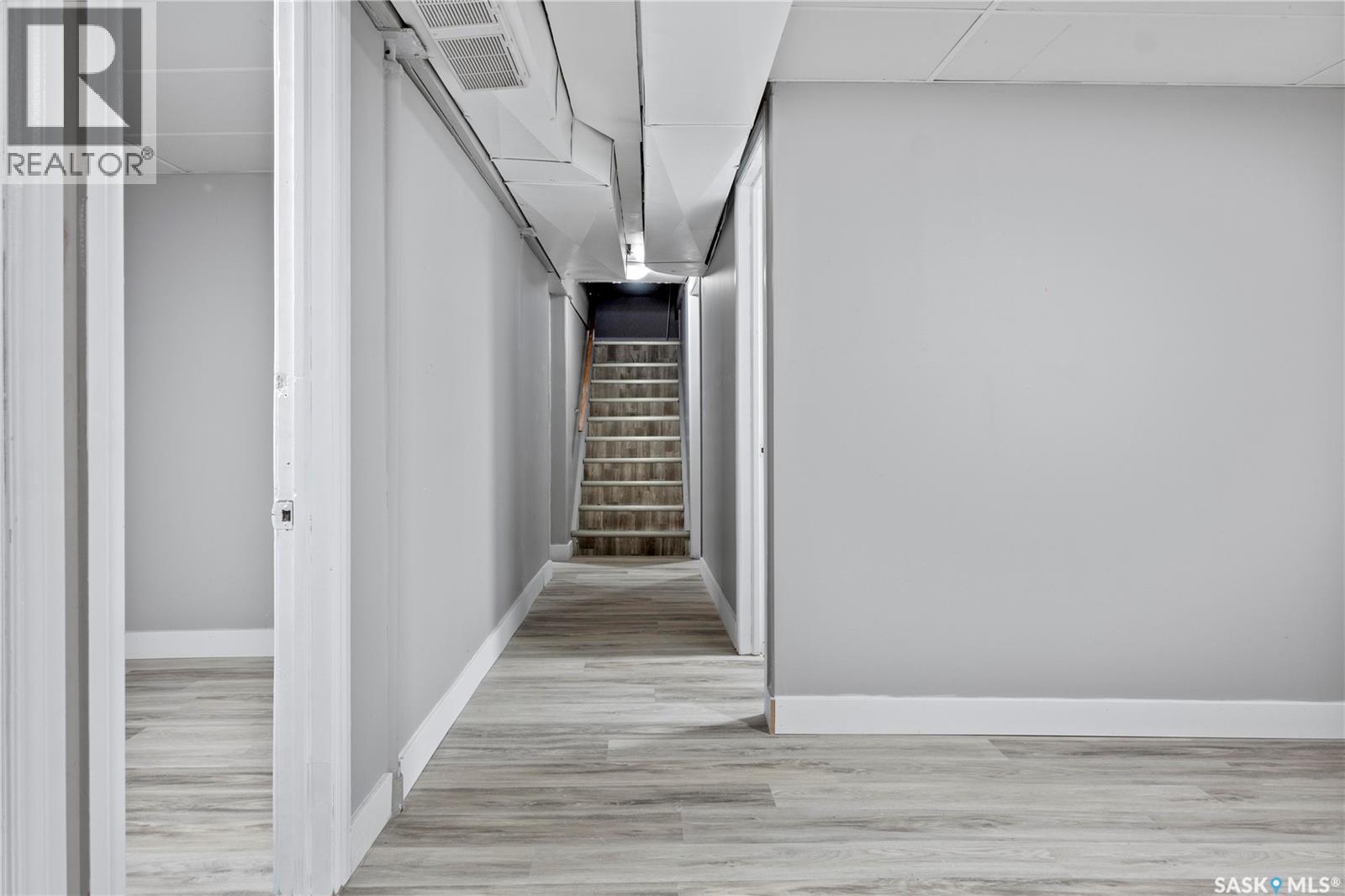 2905 GRANT ROAD - 29