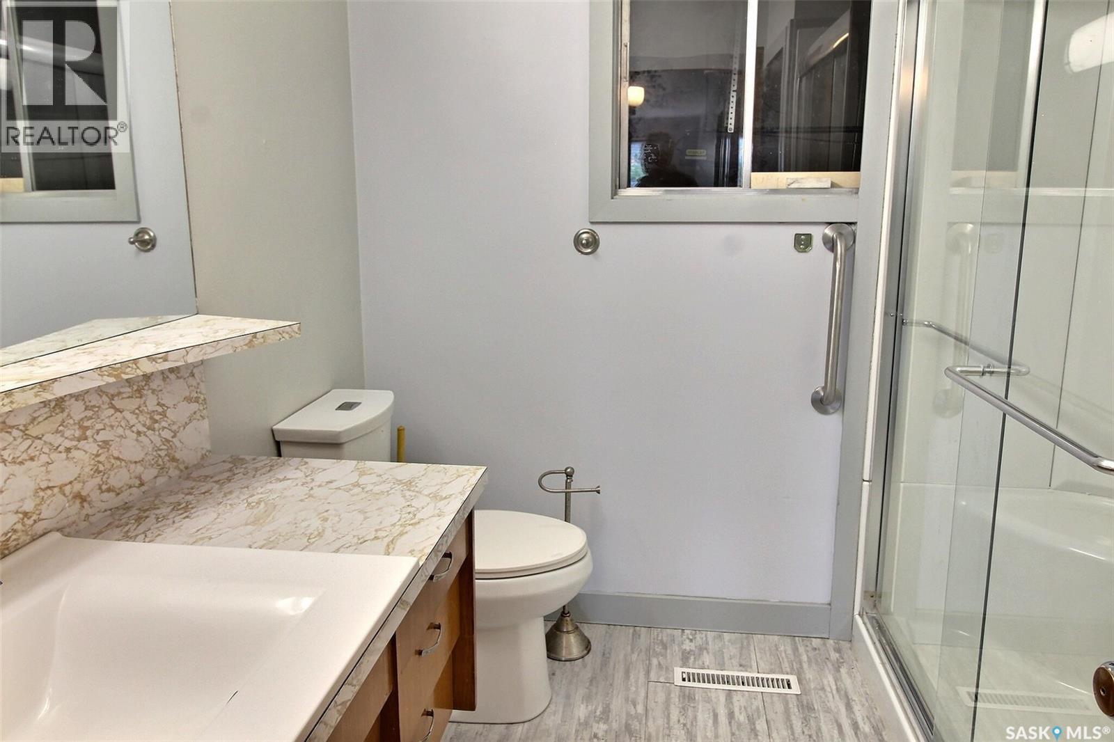 2800 1st AVENUE E - 10