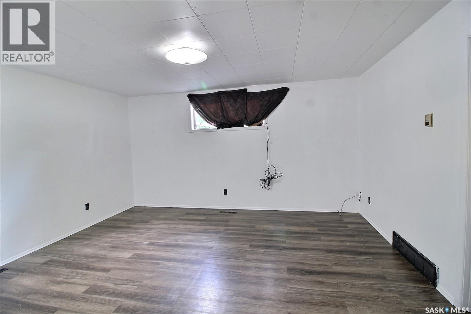 2800 1st AVENUE E - 12