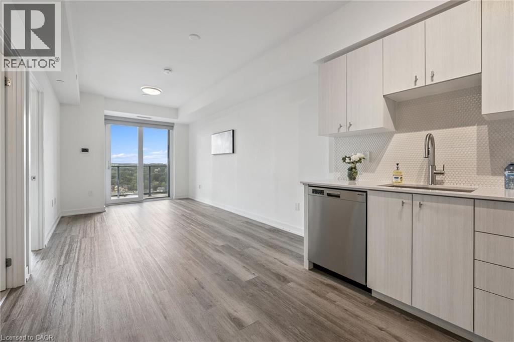 #1007 15 WELLINGTON Street S - 10