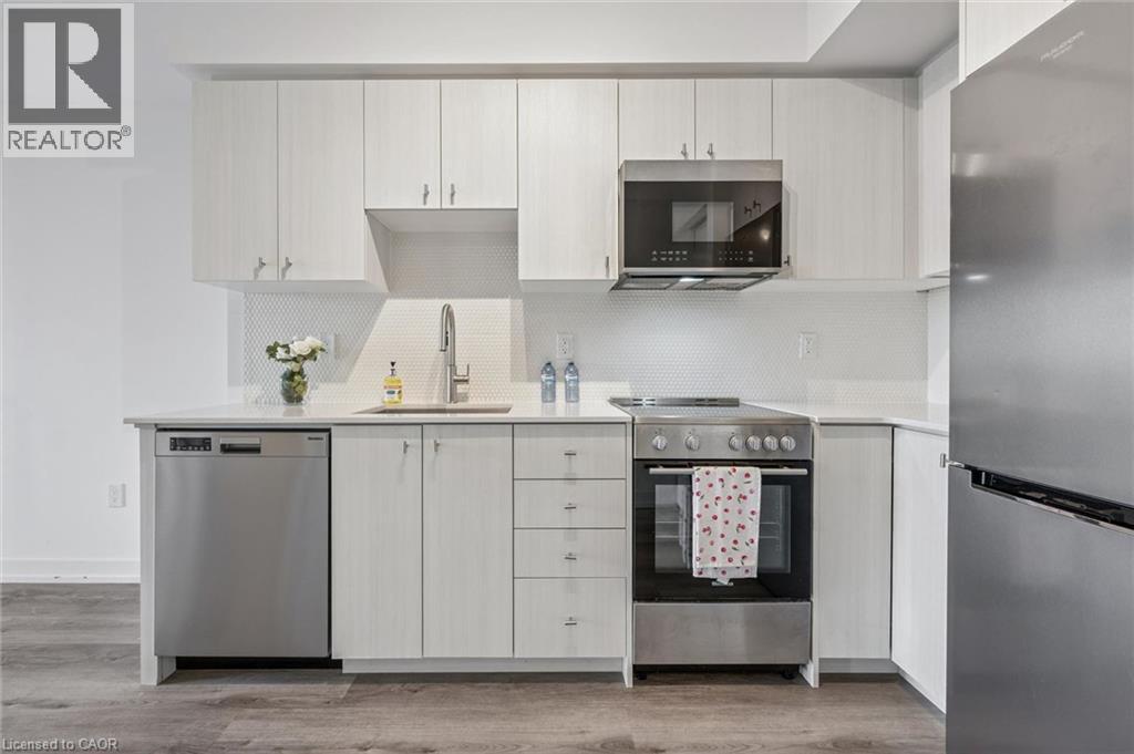 #1007 15 WELLINGTON Street S - Image 8