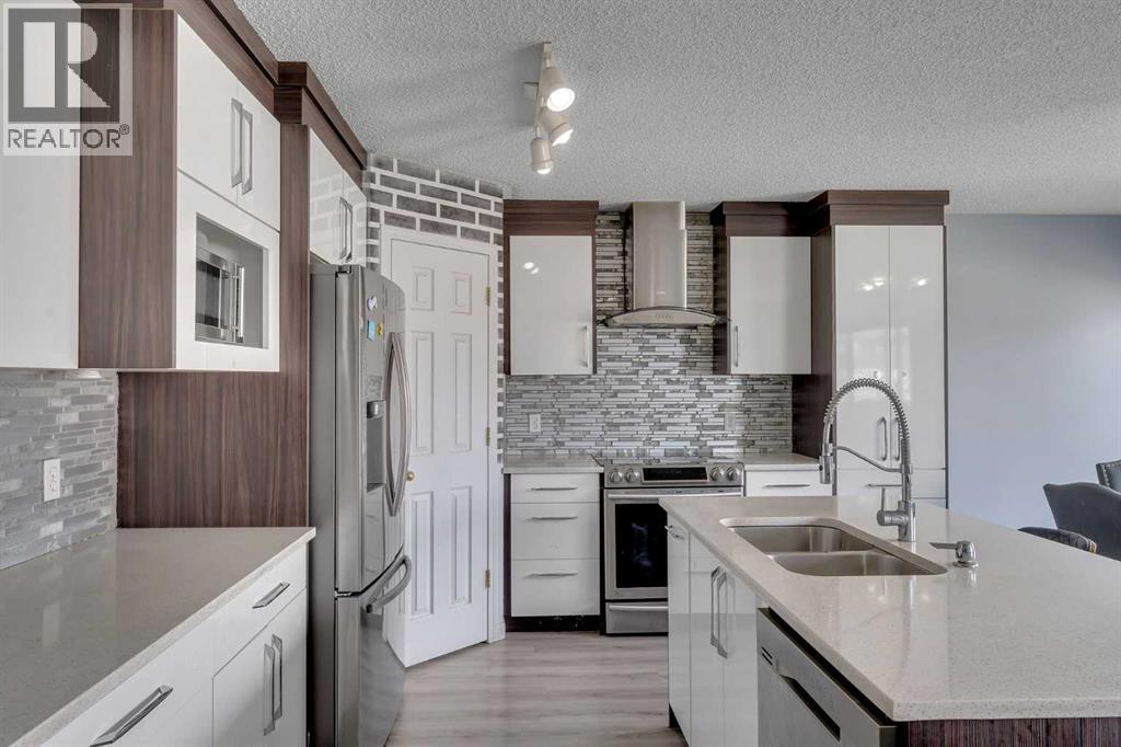 153 Saddlemead Road NE - 12