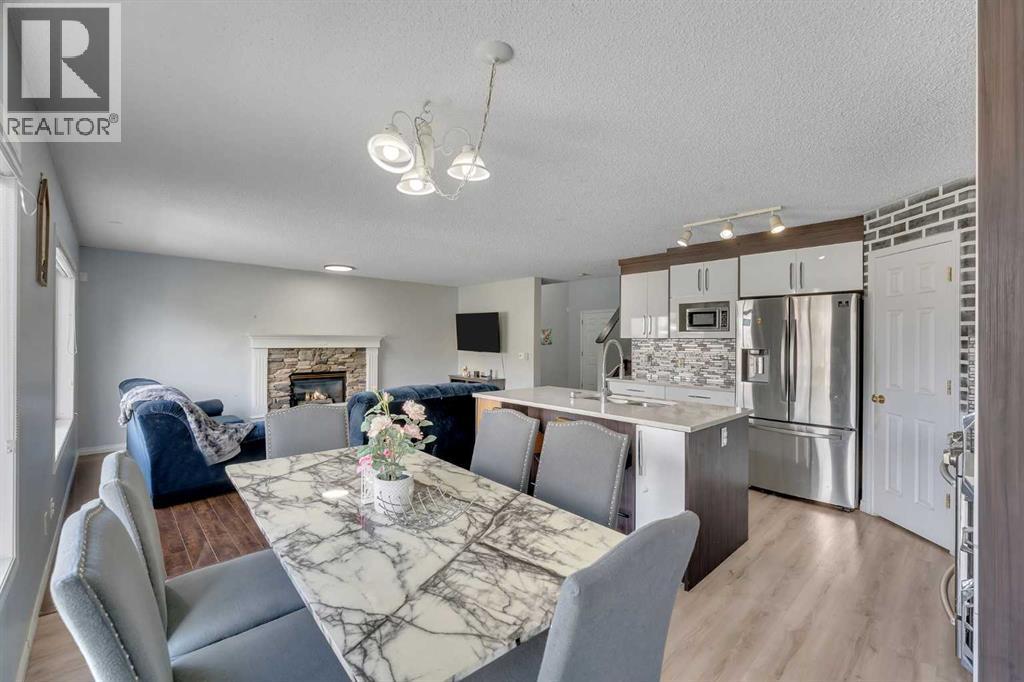 153 Saddlemead Road NE - 14