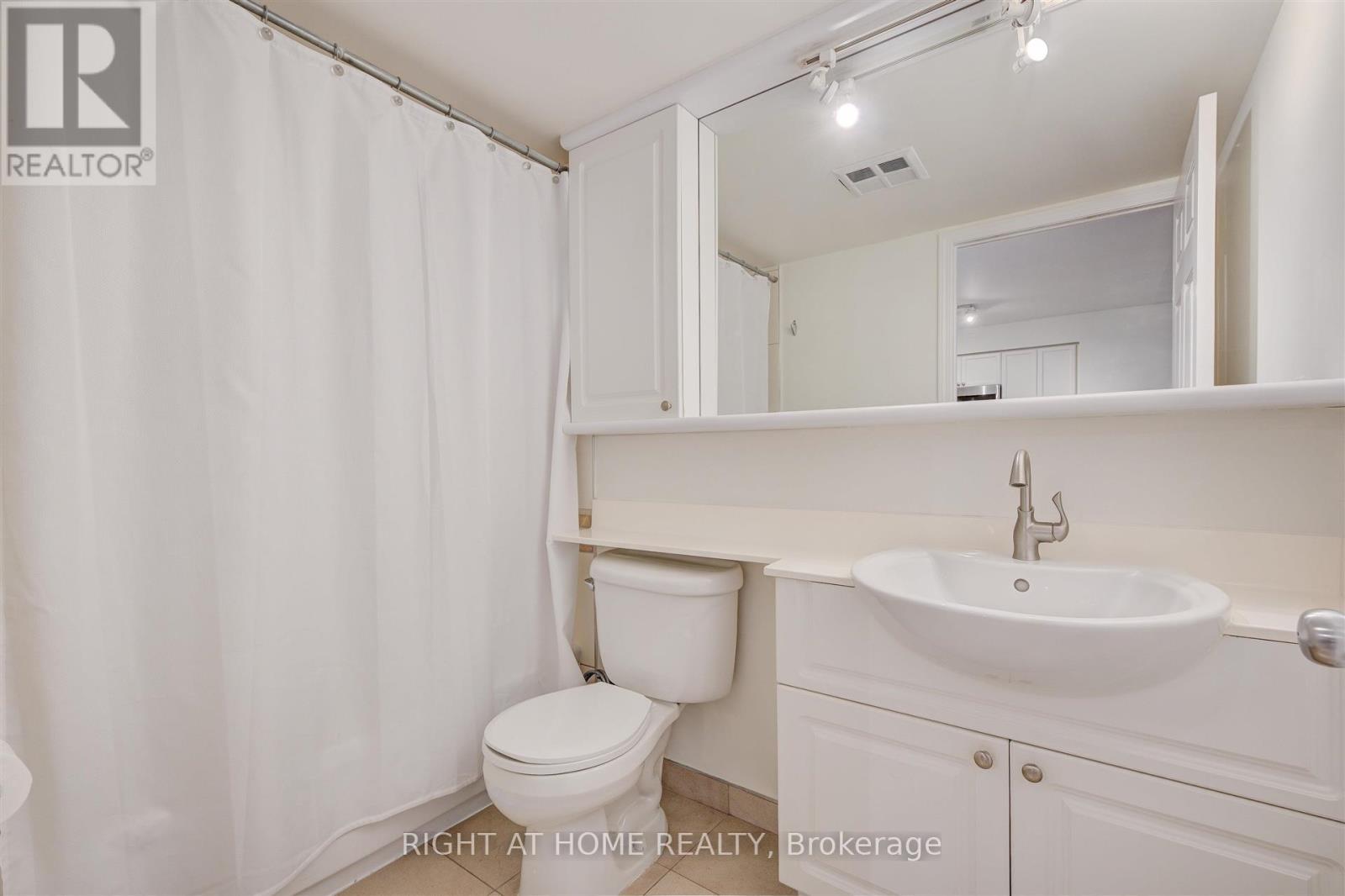 #507 388 BLOOR STREET E - 10
