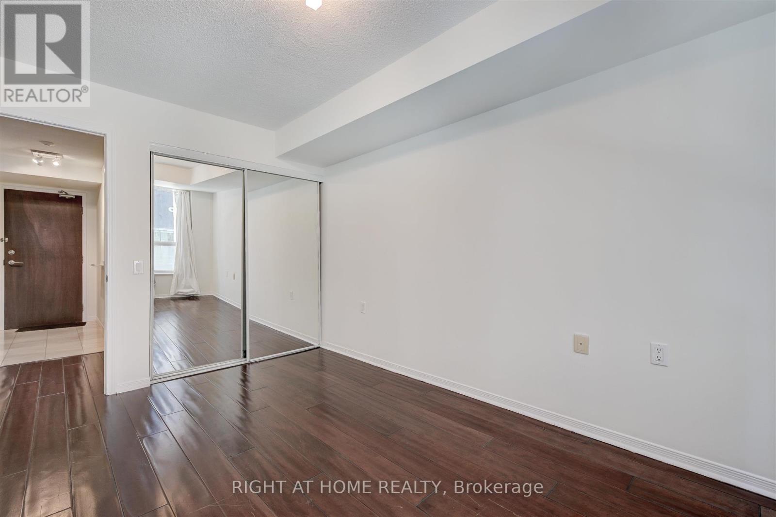 #507 388 BLOOR STREET E - 8