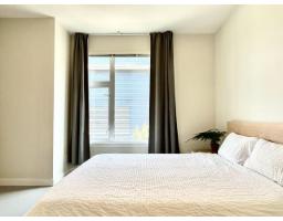 210 10838 Whalley Boulevard, Surrey, BC V3R0G8 Photo 9