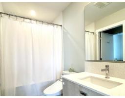 210 10838 Whalley Boulevard, Surrey, BC V3R0G8 Photo 10