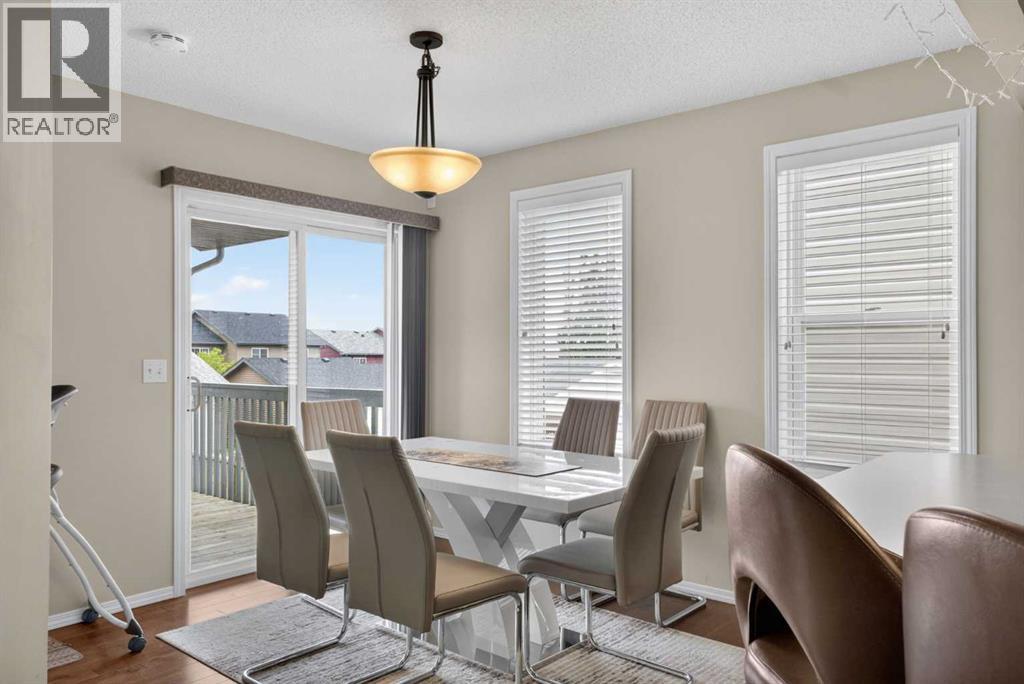 116 Panora Close NW - 16