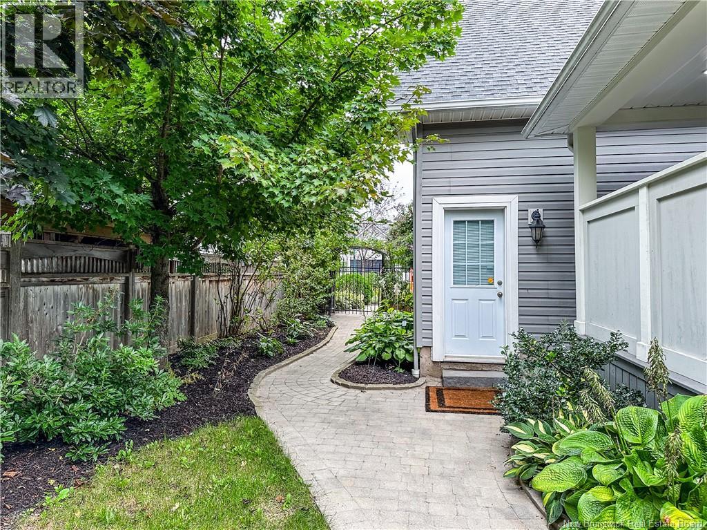 88 Foxwood Drive - 42