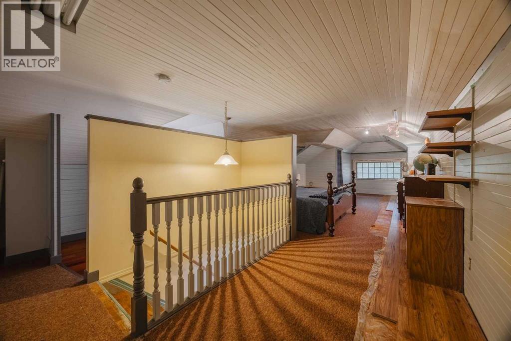 15 Elma Street W - 22