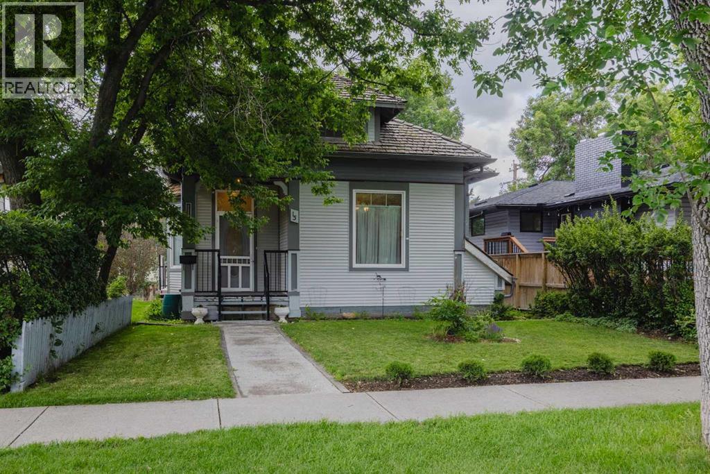 15 Elma Street W - 1