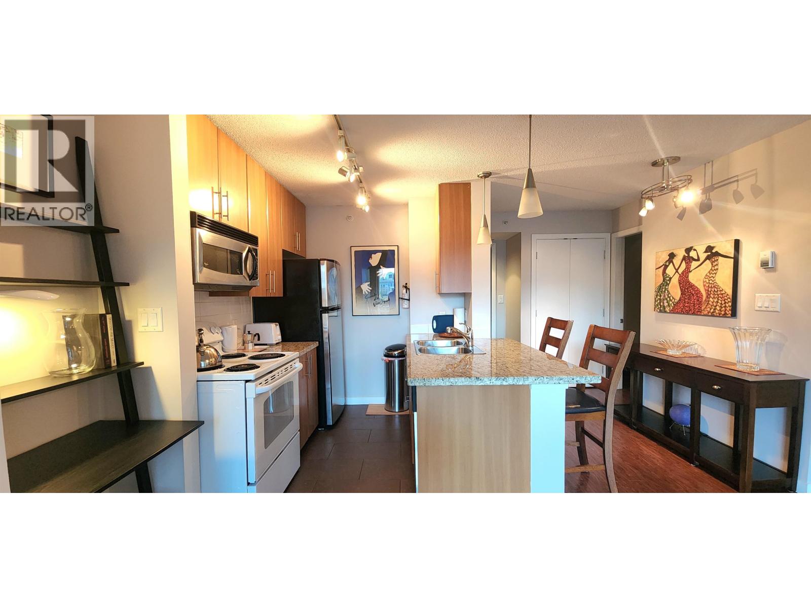 2 Bed, 1 Bath House for Rent in Vancouver – 1607 688 ABBOTT STREET, Vancouver – MLS# R3144312 - Image 11