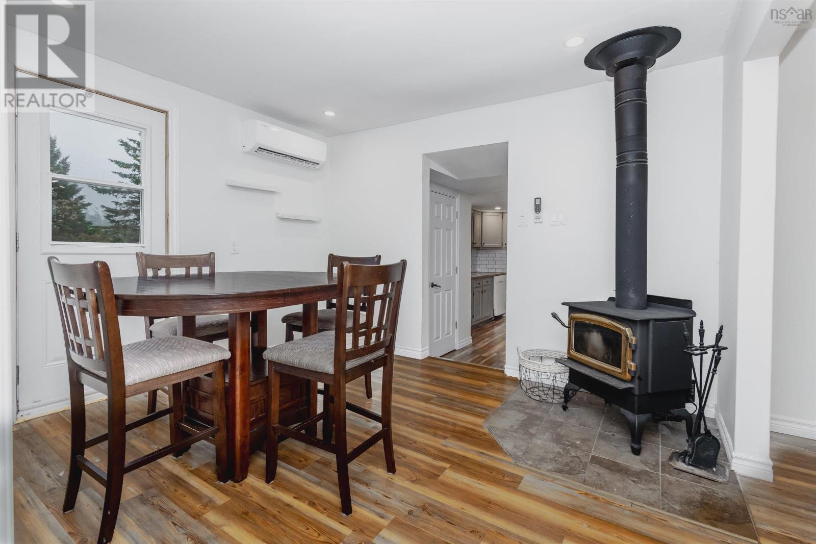 #30 Thomas Avenue Sydney NS - 16