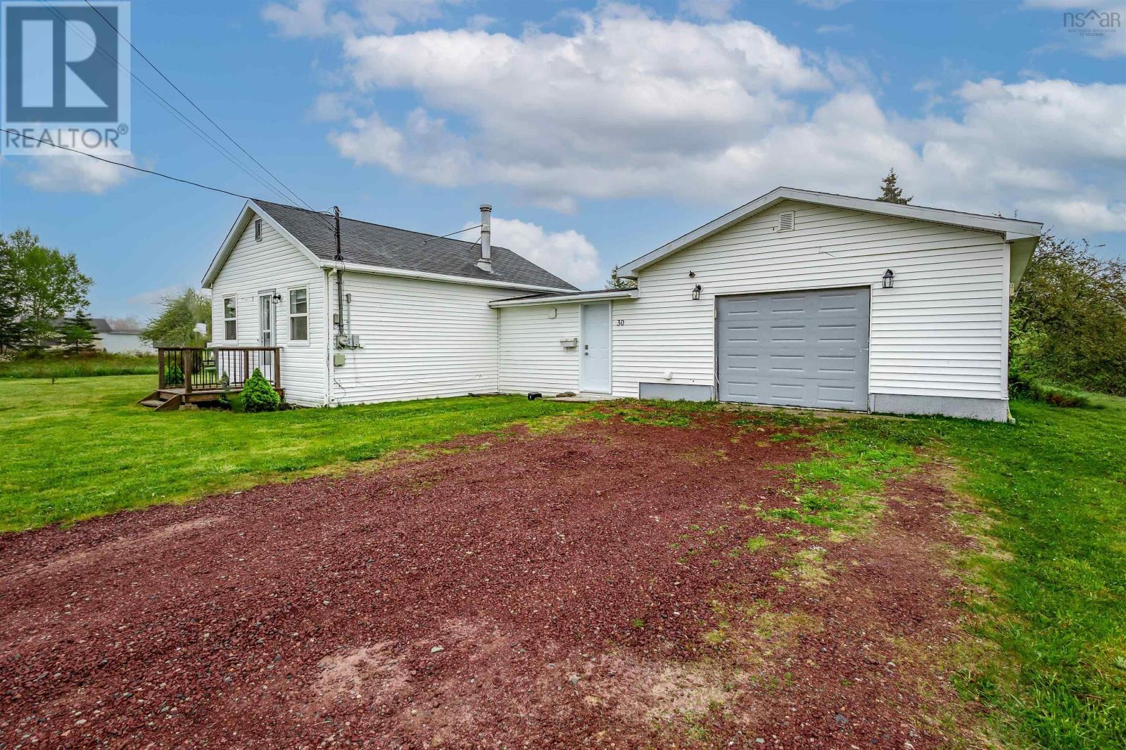 #30 Thomas Avenue Sydney NS - 3