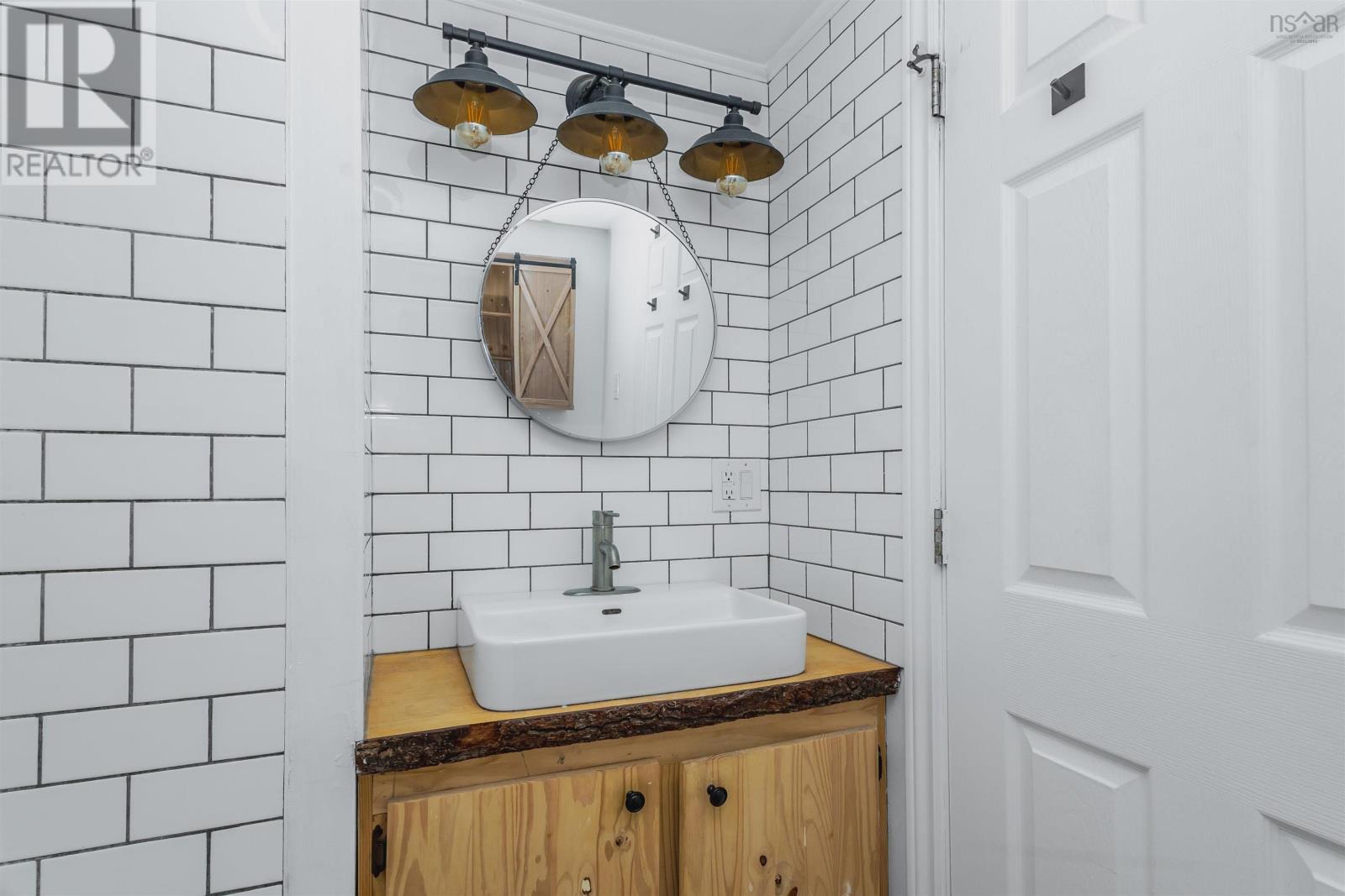 #30 Thomas Avenue Sydney NS - 21