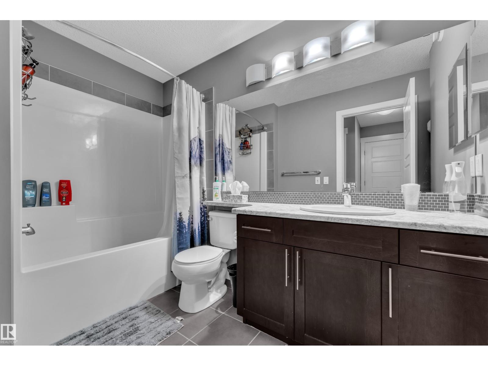 2315 70 ST SW SW - 22