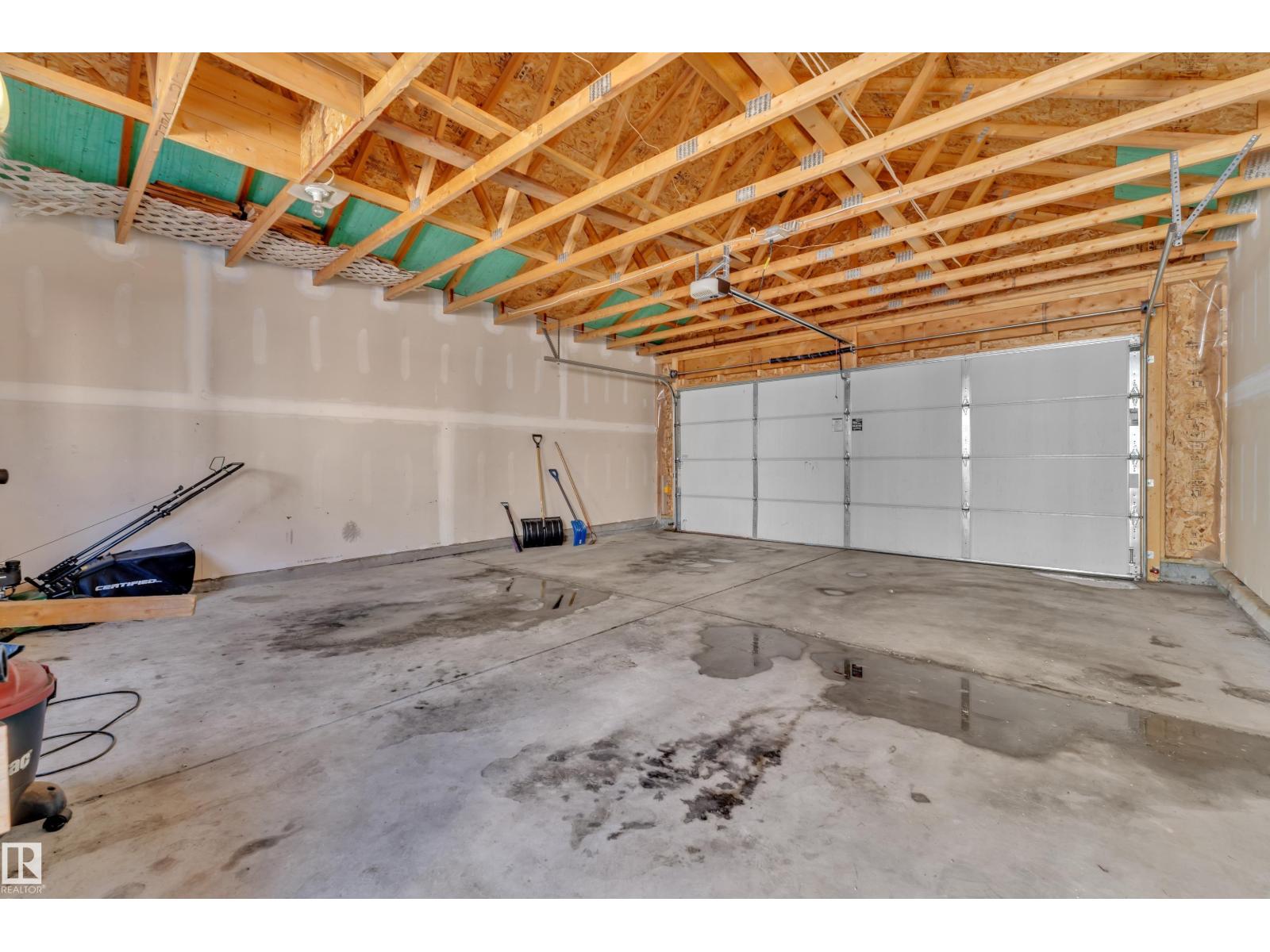 2315 70 ST SW SW - 34