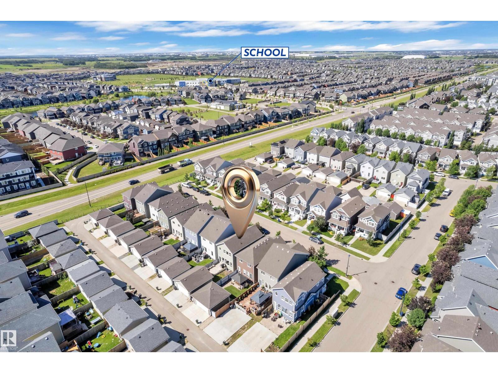 2315 70 ST SW SW - 38