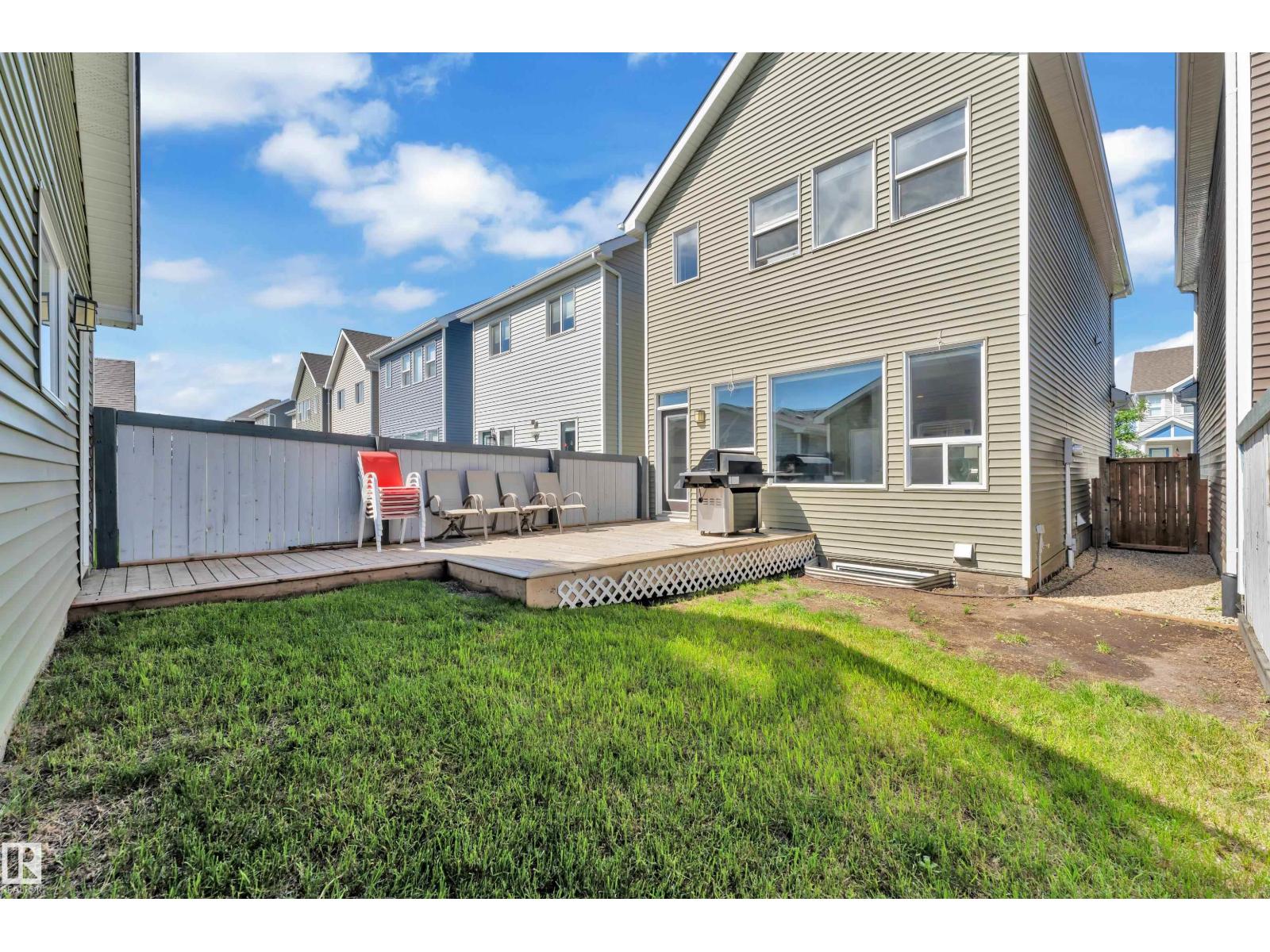 2315 70 ST SW SW - 33