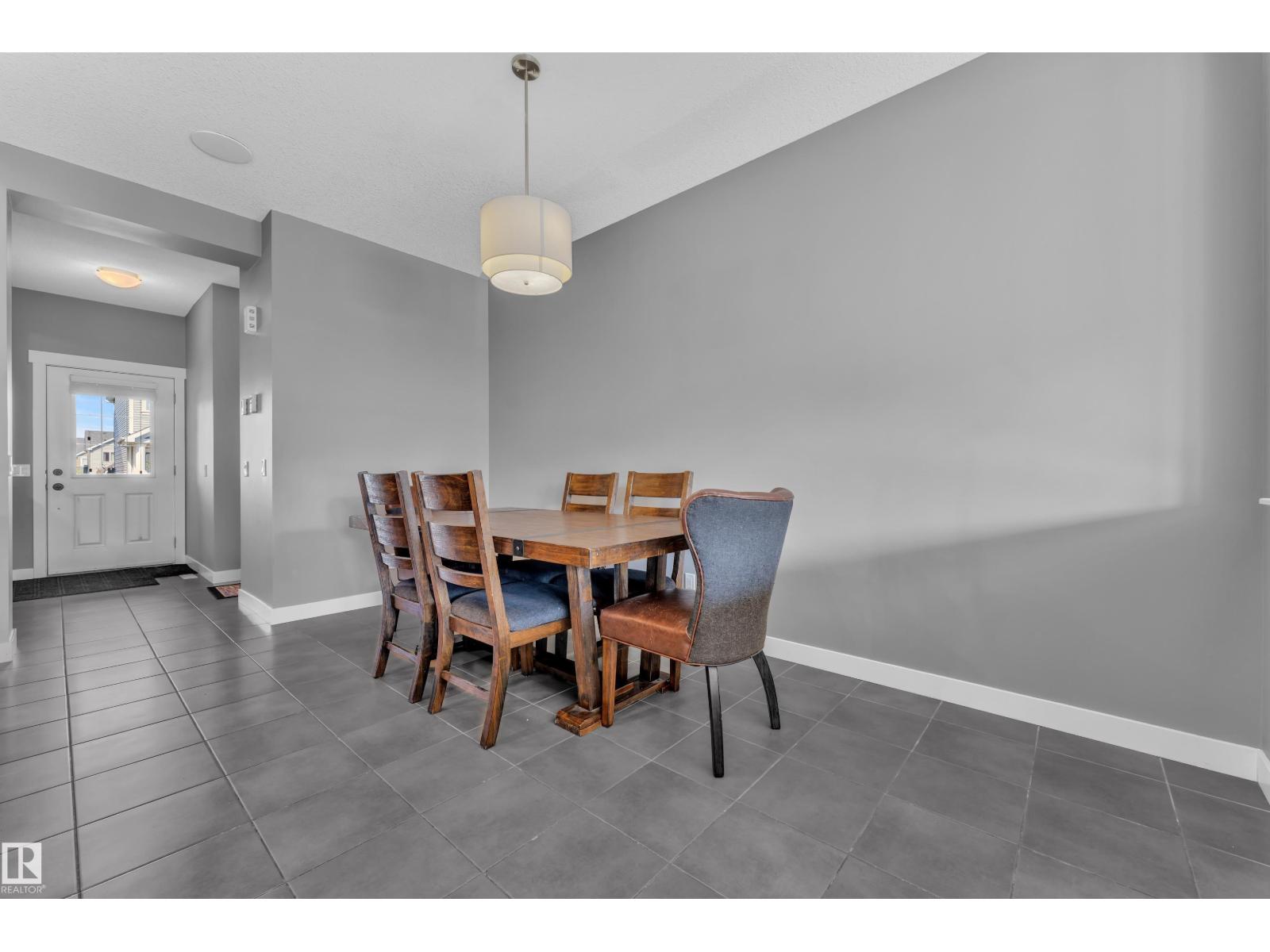 2315 70 ST SW SW - 12