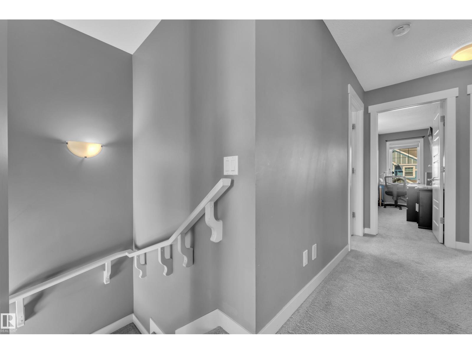 2315 70 ST SW SW - 19