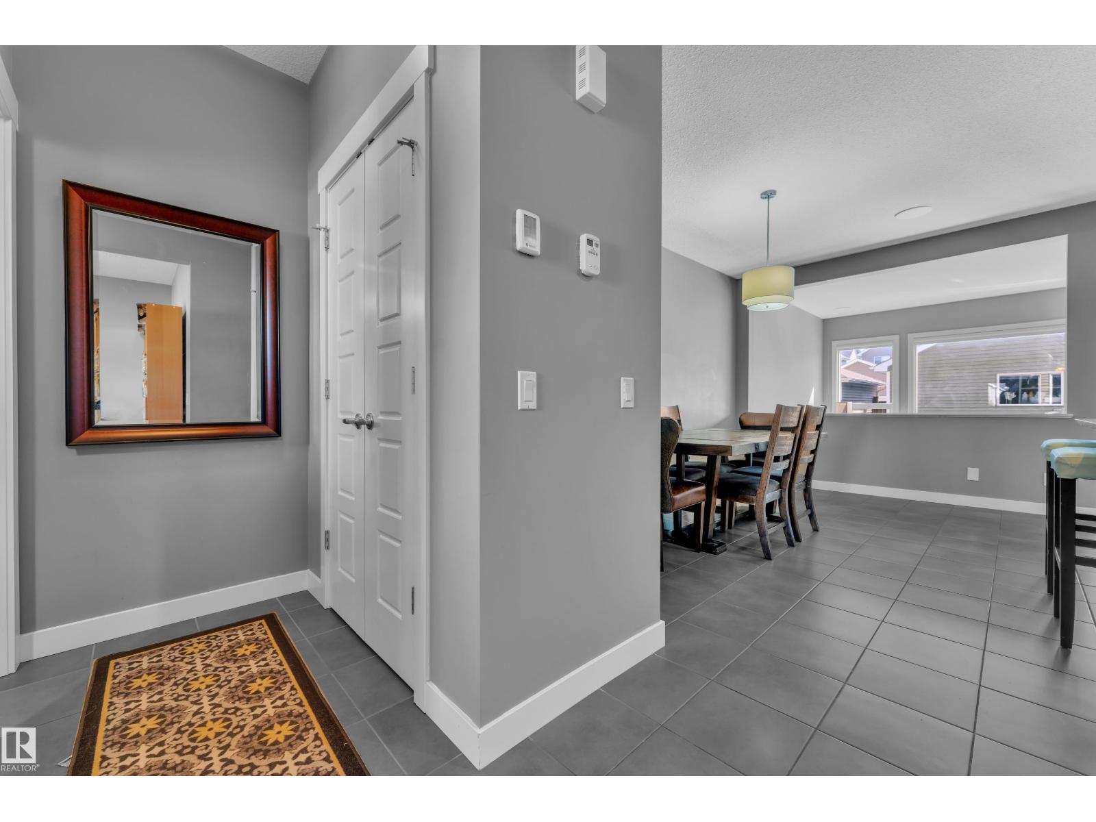 2315 70 ST SW SW - 8