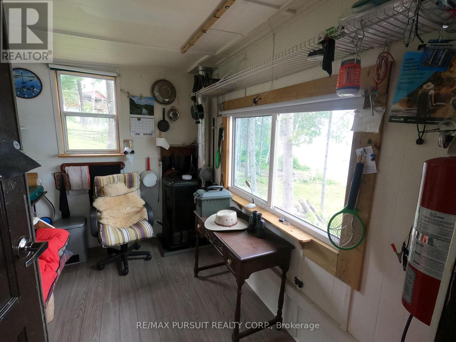 PL25595 PORTAGE BAY - 11