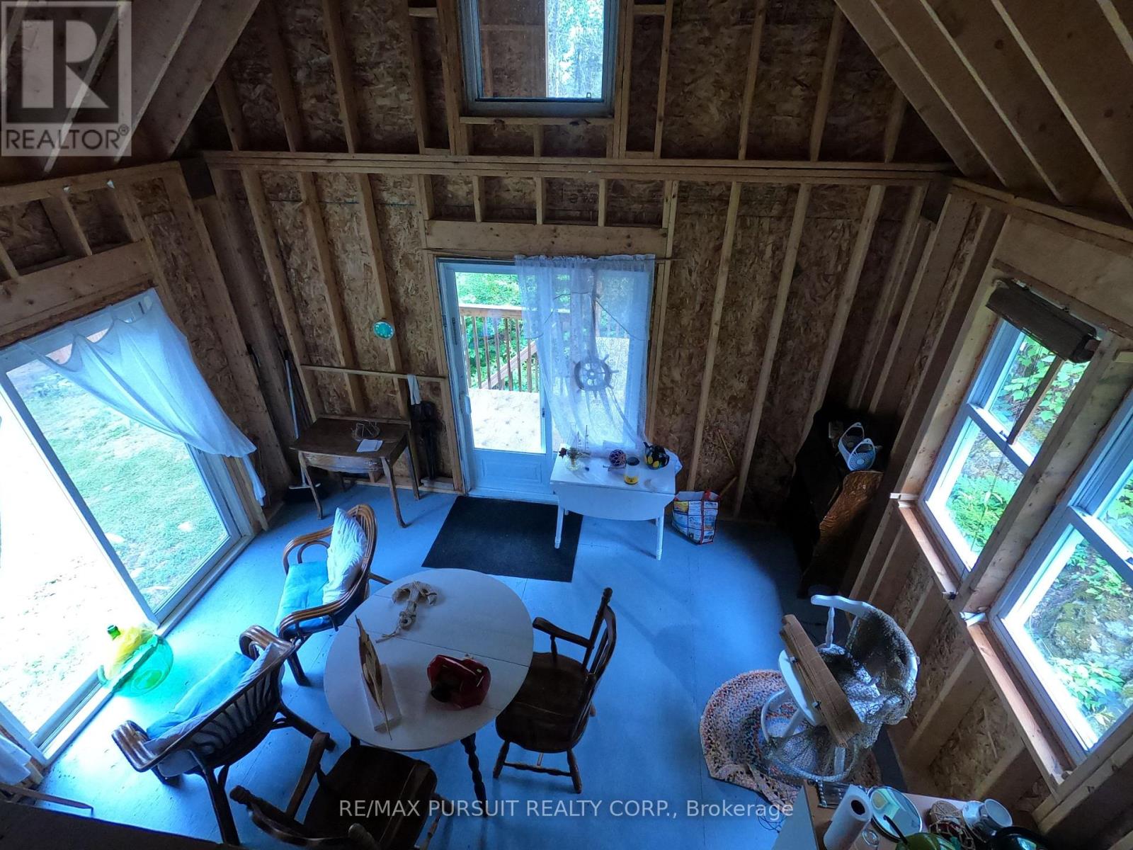 PL25595 PORTAGE BAY - 18