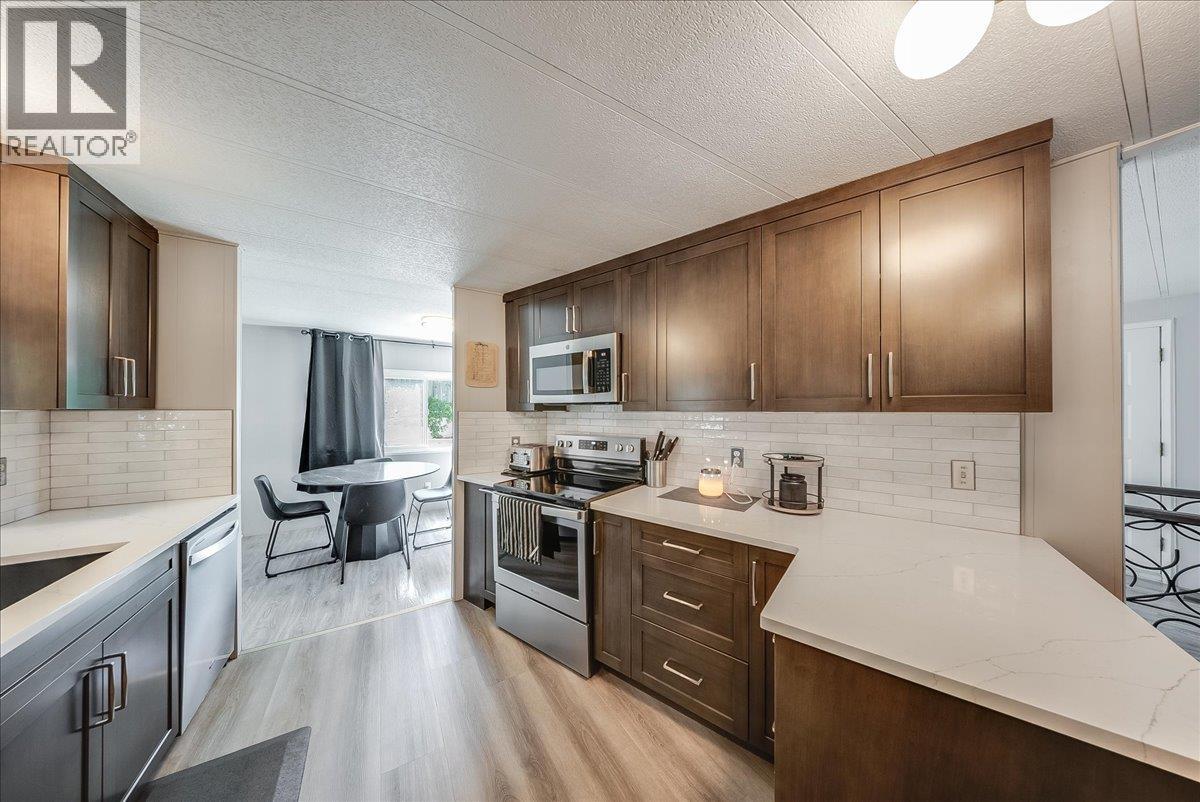 17 Davis Avenue, Fruitvale