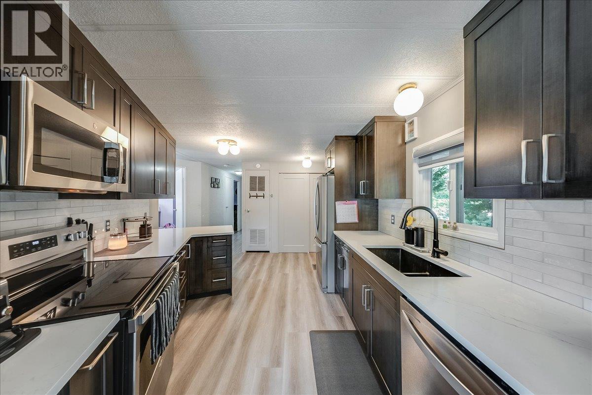 17 Davis Avenue, Fruitvale